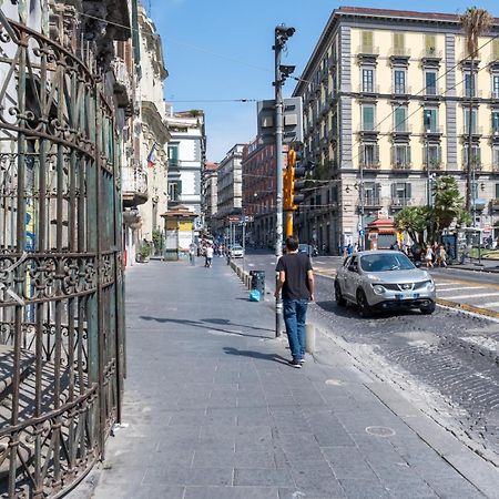 Апартаменты Colibri A Piazza Dante Неаполь Экстерьер фото